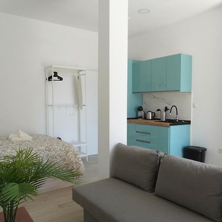 ホテル Casa De Huespedes Carabanchel1 マドリード エクステリア 写真